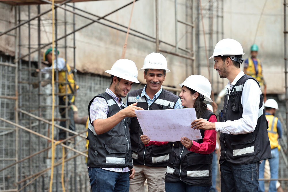 Nuestros colaboradores trabajando en una de nuestras construcciones en Tegucigalpa, Honduras